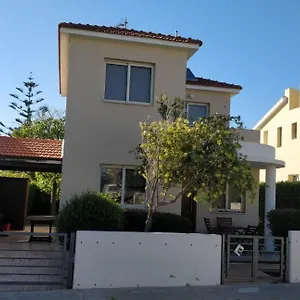 Villa Sunrise, Perivolia